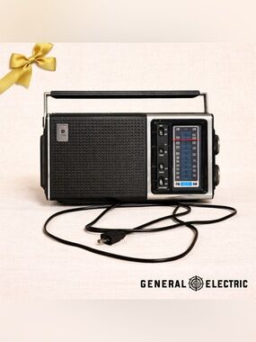 General Electric Vintage AM/FM Portable Radio Black Silver TRF Long Range